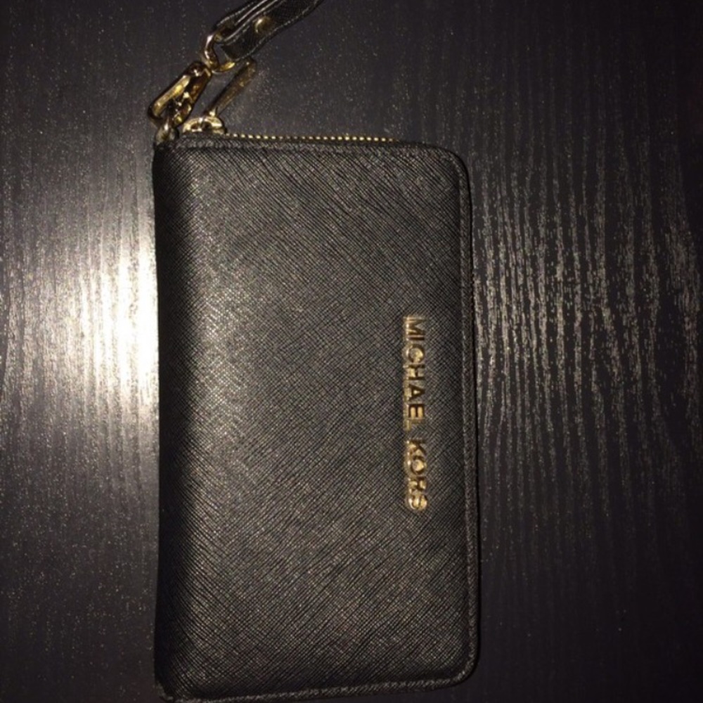 Black Michael Kors wallet